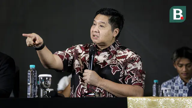 Ketua Steering Committee (SC) Piala Presiden 2025, Maruarar Sirait, dalam sesi konferensi pers di Menara Danareksa, Jakarta Pusat, pada Jumat (13/6/2025). (Bola.com/Bagaskara Lazuardi)