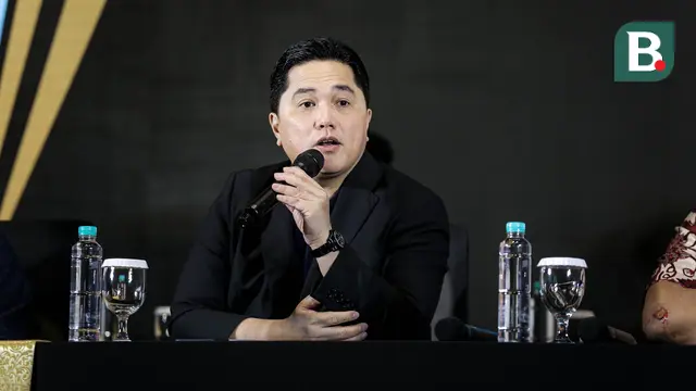 Ketua Umum PSSI, Erick Thohir memberikan keterangan dalam dalam konferensi pers Piala Presiden 2025 di Menara Danareksa, Jakarta, Jumat (13/06/2025). (Bola.com/Bagaskara Lazuardi)