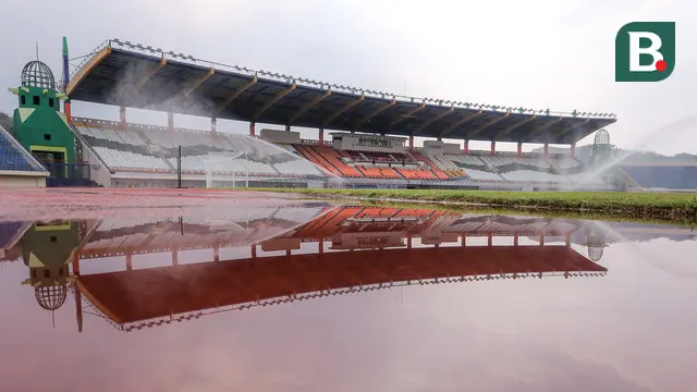 Tampak refleksi Stadion Si Jalak Harupat (SJH), Bandung, Sabtu (21/10/2023). Stadion ini menjadi satu dari empat stadion untuk Piala Dunia U-17 2023 di Indonesia. (Bola.com/Bagaskara Lazuardi)