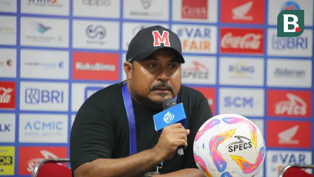 Pelatih Malut United, Imran Nahumarury. (Bola.com/Alit Binawan)