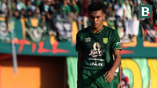 Rachmat Irianto, bek Persebaya. (Bola.com/Aditya Wany)