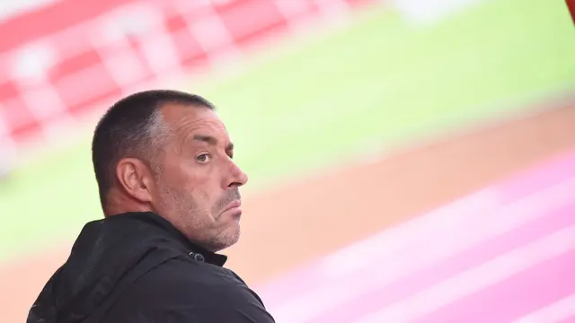 Sejak menangani Arema FC, Ze Gomes belum pernah menyumbangkan poin. (Bola.com/Iwan Setiawan)