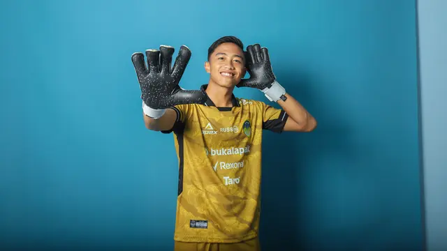 Kiper muda Khairul Fikri Ma’arif mendapatkan perpanjangan kontrak baru dari PSIM Yogyakarta. (dok. PSIM Yogyakarta)