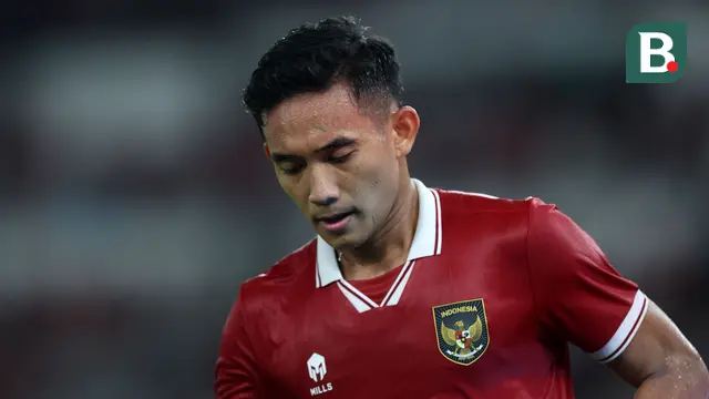 Timnas Indonesia, Rizky Ridho saat laga FIFA Matchday melawan Argentina di Stadion Utama Gelora Bung Karno (SUGBK), Senayan, Jakarta, Senin (19/06/2023). Bersama Elkan Baggott, Ridho tak tergantikan di lini belakang Skuad Garuda saat FIFA Matchday Juni 2023 dengan mencatatkan 180 menit bermain. (Bola.com/Bagaskara Lazuardi)