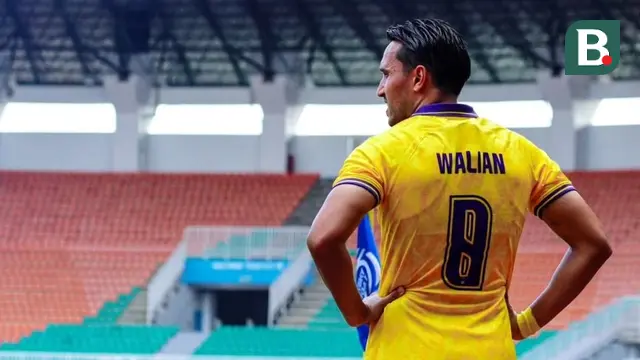 Ezra Walian mengaku kubu PSM takut dengan tendangan mautnya. (Bola.com/Gatot Sumitro)