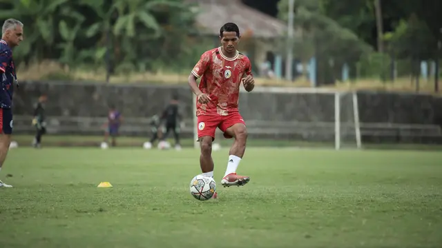 Pemain anyar PSS Sleman, Abduh Lestaluhu. (dok. PSS Sleman)