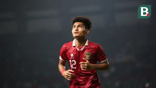 Pemain Timnas Indonesia U-19, Mikael Alfredo Tata saat matchday ketiga Grup A Piala AFF U-19 2022 antara Timnas Indonesia U-19 melawan Timnas Thailand U-19 di Stadion Patriot Candrabhaga, Bekasi, Jawa Barat, Rabu (06/07/2022). (Bola.com/Bagaskara Lazuardi)