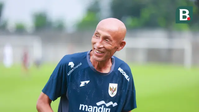 Sesi latihan kali ini diikuti oleh 29 pemain. Meski cuaca mendung dan gerimis, mereka tetap semangat berlatih di bawah asuhan Satoru Mochizuki. (Bola.com/M Iqbal Ichsan)