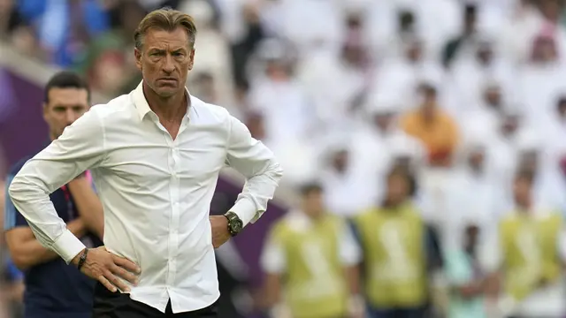 Patut dinantikan bagaimana kiprah Arab Saudi di tangan Herve Renard pada laga-laga Piala Dunia 2022 selanjutnya. Mampukah The Falcons membuat kejutan lagi? (AP/Natacha Pisarenko)