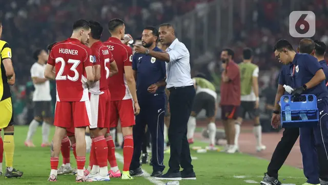 Timnas Indonesia bertarung melawan China pada lanjutan putaran ketiga kualifikasi Piala Dunia 2026 zona Asia grup C di Stadion Utama Gelora Bung Karno, Jakarta, Kamis (5/6/2025). (Liputan6.com/Angga Yuniar)