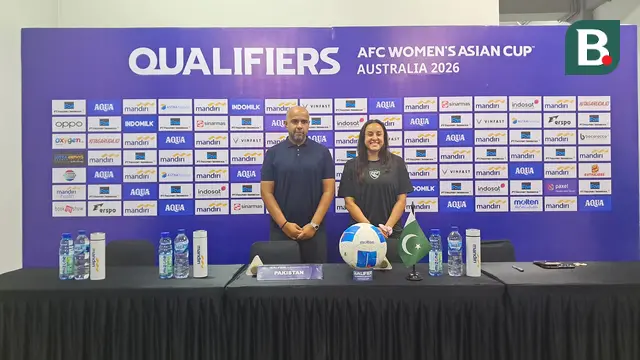 Pemain Timnas Pakistan Putri, Maria Jamila Khan siap berkiprah di Grup D Kualifikasi Piala Asia Putri 2026 yang digelar di Indonesia. (Bola.com/Muhammad Adiyaksa)