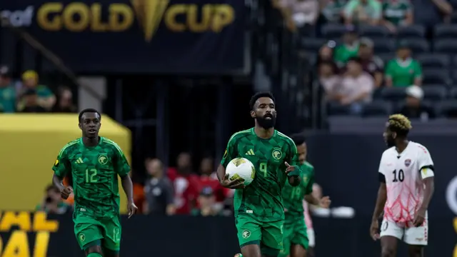 Firas Al-Buraikan mencetak gol untuk Timnas Arab Saudi ke gawang Timnas Trinidad Tobago dalam ajang Gold Cup 2025 di Allegiant Stadium, Nevada, Senin (23/6/2025). (Dok. Timnas Arab Saudi)