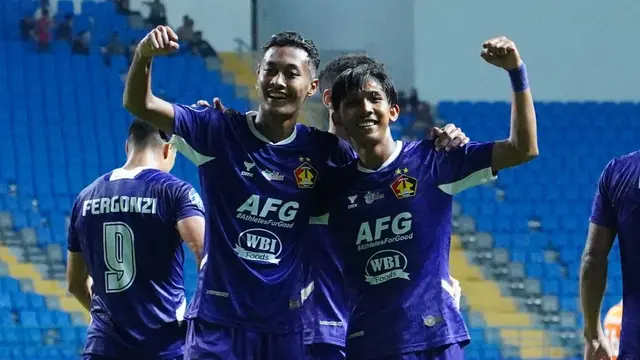 R. Farandi dan Yusuf Meilana menyumbang dua gol dalam kemenangan 4-0 yang diraih Persik Kediri atas Borneo FC di Stadion Batakan Balikpapan, Jumat (27/12/2024). (Bola.com/Gatot Sumitro)