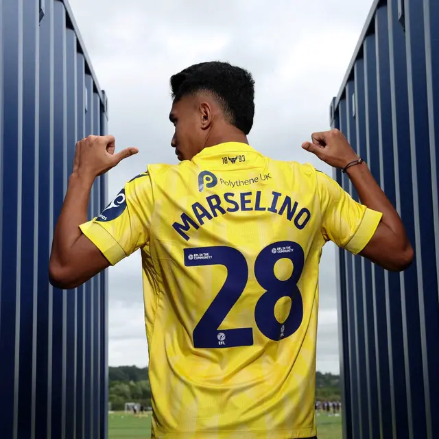 Hari Senin (19/08/2024), bintang Timnas Indonesia, Marselino Ferdinan secara resmi diumumkan direkrut tim divisi EFL Championship, Oxford United. (X/Oxford United)