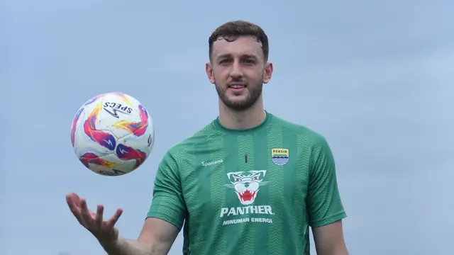 Kiper Persib Bandung Adam Przybek. (Dok Persib Bandung)