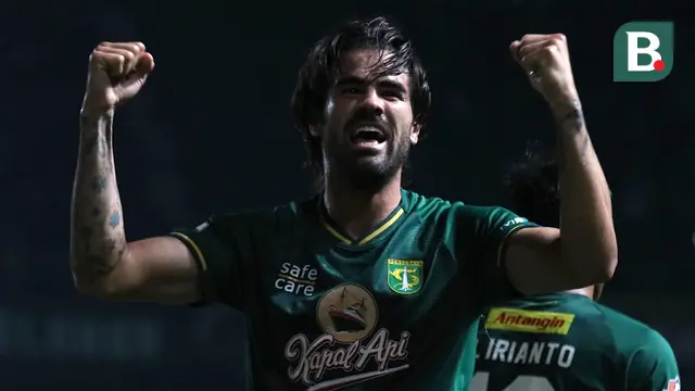Pemain Persebaya, Aryn Williams. (Bola.com/Aditya Wany)