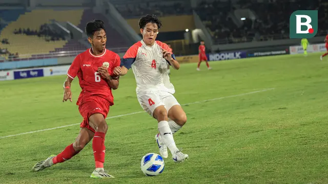 Timnas Indonesia U-16, Evandra Floresta saat menghadapi Timnas Filipina di Grup A Piala AFF U-16 2024 di Stadion Manahan, Solo, Jawa Tengah, Senin (24/6/2024).