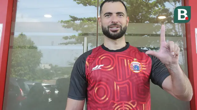 Jordi Amat berlatih bersama Persija Jakarta di Sawangan, Depok, Selasa (8/7/2025). (Muhammad Iqbal Ichsan)