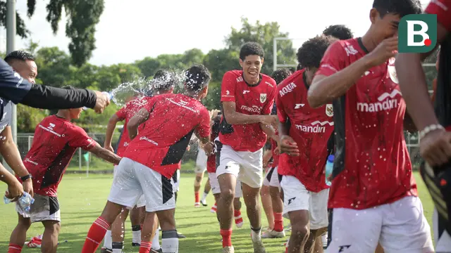 Pemusatan latihan Timnas Indonesia U-17 tahap pertama pada Selasa pagi (8/7/2025) di Stadion Gelora Samudera, Kuta. (Bola.com/Alit Binawan)