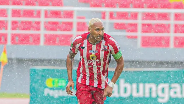 Artur Vieira saat memperkuat Delras FC di Pegadaian Liga 2 2024/2025. (Instagram/arturvieiraa_)