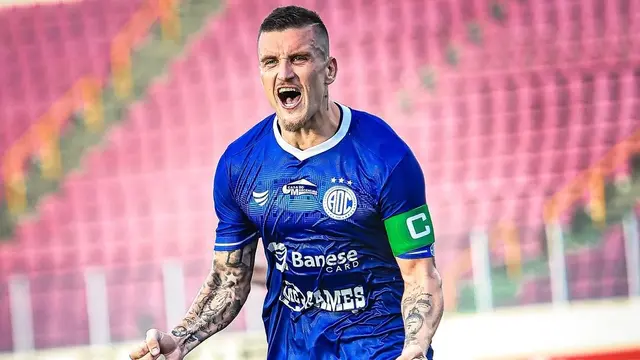 Fabio Calonego diperkenalkan sebagai pemain baru Persija Jakarta, Kamis (10/7/2025). (Instagram/fabio_calonego97)