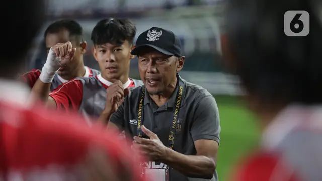 Sepanjang lada tim asuhan Rahmad Darmawan beberapa kali gagal menciptakan peluang berarti. (Liputan6.com/Helmi Fithriansyah)
