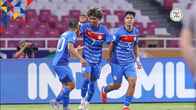 Selebrasi beberapa pemain Filipina saat menghadapi Malaysia pada Piala AFF U-23 2025 di Stadion Gelora Bung Karno, Selasa (15/7/2025) malam WIB. (Bola.com/Dok. Federasi Sepak Bola Filipina)