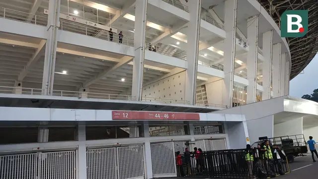 Suasana ring road Stadion Utama Gelora Bung Karno, Jakarta jelang Timnas Indonesia U-23 Vs Bahrain dalam laga Grup A Piala AFF U-23 2025, Selasa (15/7/2025). (Bola.com/Hery Kurniawan)