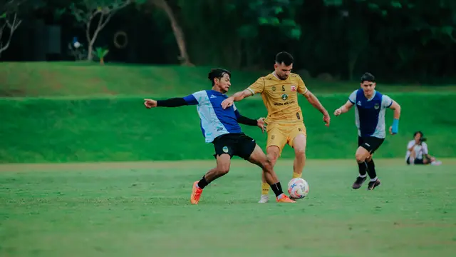 PSIM Yogyakarta meraih kemenangan 2-0 atas Madura United pada laga uji coba di Lapangan Independent School (YIS), Selasa (15/7/2025) sore WIB. (dok. PSIM Yogyakarta)