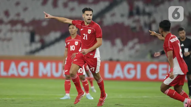 Gol Jens Raven masing-masing tercipta pada menit ke-2’, 9’, 31’, 33’, 41’, dan 62’. (Liputan6.com/Helmi Fithriansyah)