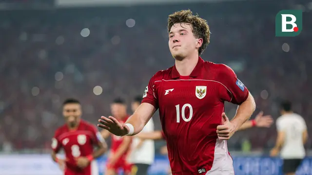 Pemain Timnas Indonesia, Ole Romeny melakukan selebrasi setelah mencetak gol ke gawang China melalui eksekusi tendangan penalti dalam laga lanjutan putaran ketiga Kualifikasi Piala Dunia 2026 di Stadion Utama Gelora Bung Karno (SUGBK), Senayan, Jakarta, Selasa (05/06/2025). (Bola.com/Bagaskara Lazuardi)