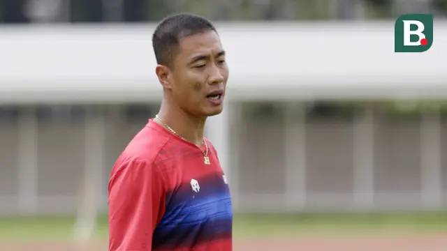 Pelatih Kiper Timnas Indonesia, Yoo Jae-Hoon, saat sesi latihan di Stadion Madya, Jakarta, Selasa, (18/2/2020). Untuk meningkatkan performa kiper, Shin Tae-yong menambah porsi waktu latihan. (Bola.com/M Iqbal Ichsan)