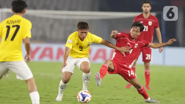 Babak pertama ditutup dengan keunggulan Timnas Indonesia U-23 atas Brunei Darussalam dengan skor 7-0. (Liputan6.com/Helmi Fithriansyah)