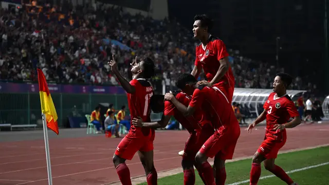 Kemenangan Indonesia ini mengakhiri penantian panjang setelah terakhir juara SEA Games pada 1991. (Photo by MOHD RASFAN / AFP)