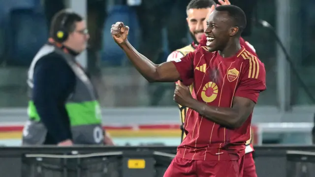 Bek Timnas Arab Saudi yang saat ini memperkuat AS Roma, Saud Abdulhamid. (Andreas SOLARO / AFP)