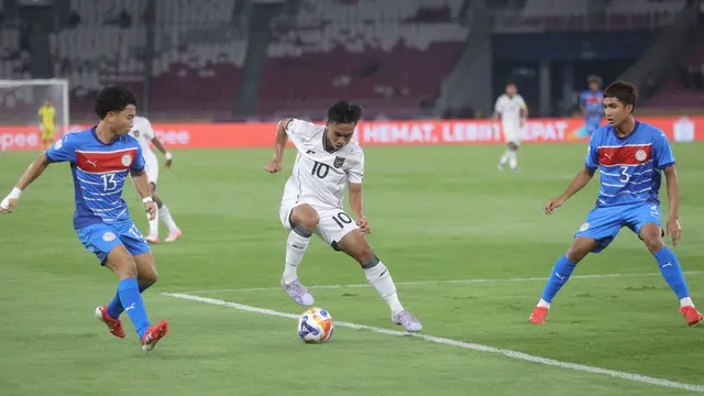 Aksi Arkhan Fikri bersama Timnas Indonesia U-23 di Piala AFF U-23 2025 (Muhammad Iqbal Ichsan)