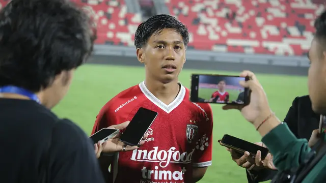Reyner Emanuelo Barusu, gelandang muda Bali United. (Bola.com/Alit Binawan)
