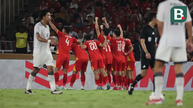 Timnas Indonesia U-23 menelan kekalahan 0-1 dari Vietnam U-23 pada laga final Piala AFF U-23 2025 di Stadion Utama Gelora Bung Karno, Jakarta, Selasa (29/7/2025) malam WIB. Hasil minor itu membuat Tim Garuda Muda harus gigit jari dan gagal meraih trofi juara di turnamen tersebut. (Bola.com/Abdul Aziz)