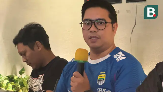 Vice President Commercial PT Persib Bandung Bermartabat (PBB), Budi Ulia. (Bola.com/Erwin Snaz)