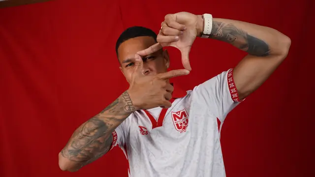Igor Inocencio saat diperkenalkan sebagai pemain Malut United. (Malut United)