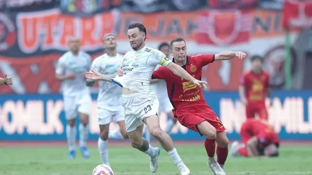 Duel big match Persija Jakarta vs Persib Bandung di Stadion Patriot, Minggu (16/02/2025) malam WIB. (c) Bola.net/M. Iqbal Ichsan