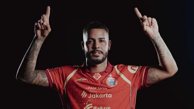 Emaxwell Souza dikenalkan sebagai pemain baru Persija Jakarta musim 2025/2026 (Dok. Persija)