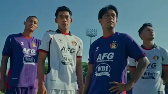 Perkenalan jersey Persik Kediri. (Bola.com/Gatot Sumitro)