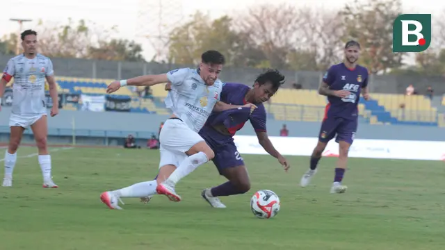 Pertandingan antara Persik Kediri kontra Madura United pada pekan kedua BRI Super League 2025/2026. (Wahyu Pratama/Bola.com)