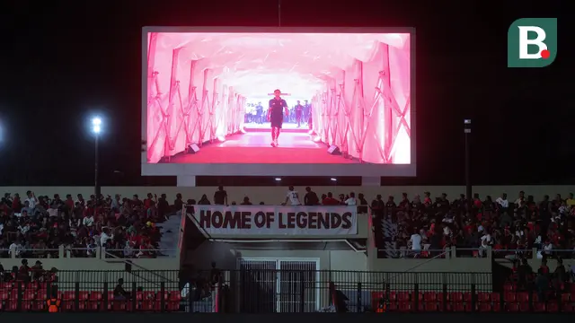 Persijap Jepara resmi memperkenalkan skuad untuk mengarungi Super League musim 2025/2026 di Stadion Gelora Bumi Kartini (GBK) Jepara, Sabtu (26/7/2025). (Bola.com/M. Iqbal Ichsan)