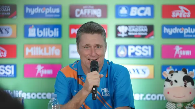 Head Coach MilkLife Soccer Challenge, Timo Scheunemann mengungkapkan MilkLife Soccer Challenge All-Stars merupakan ajang pembuktian menjadi yang terbaik dari para peserta terbaik yang telah terseleksi di setiap kota penyelenggaraan MilkLife Soccer Challenge 2024. (Dok. Bakti Olahraga Djarum Foundation/Milklife)