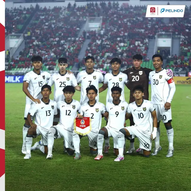 Starting XI Tiimnas Indonesia U-17 saat menghadapi Mali dalam laga terakhir Piala Kemerdekaan 2025 di Stadion Utama Sumatera Utara, Deli Serdang, Senin (18/8/2025). (Dok. Timnas Indonesia)