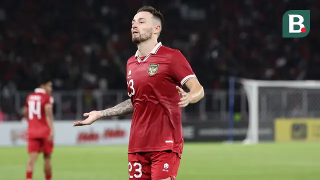 Pemain Timnas Indonesia, Marc Klok saat menghadapi Vietnam dalam laga leg pertama babak semifinal Piala AFF 2022 di Stadion Utama Gelora Bung Karno (SUGBK), Jumat (6/1/2023) sore WIB. (Bola.com/Abdul Aziz)