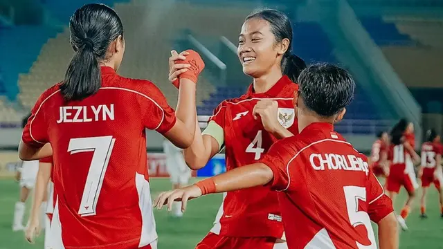 Timnas Indonesia rayakan kemenangan atas Timor Leste di laga Grup A Piala AFF Putri U-16 2025. (X Timnas Indonesia)