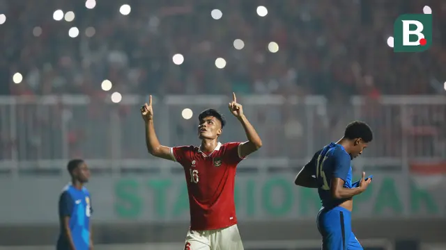 Pemain Timnas Indonesia, M. Ramadhan Sananta merayakan kemenangan timnya saat laga FIFA Match Day antara Timnas Indonesia melawan Timnas Curacao di Stadion Pakansari, Bogor, Selasa (27/09/2022). (Bola.com/Muhammad Iqbal Ichsan)